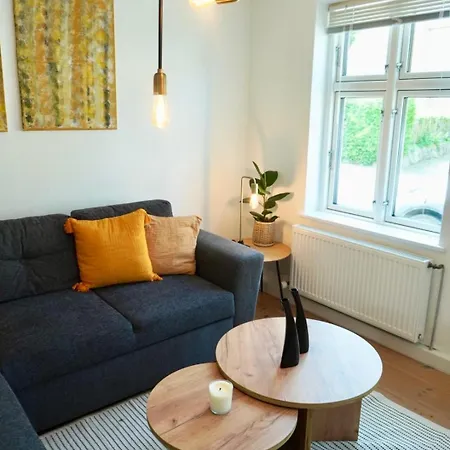 Cozy House In * 마리보